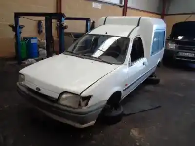 Veicolo di demolizione FORD COURIER 1.3 G dell'anno 1992 alimentato G/JBC