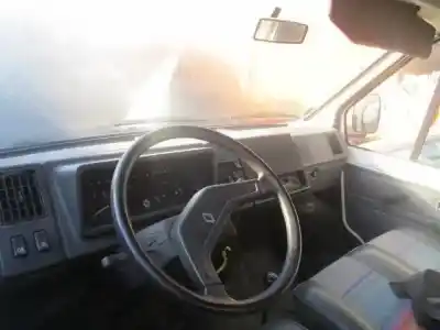 Veículo de Sucata renault trafic 2.1 d do ano 1988 alimentado d-852