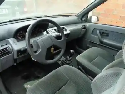 Scrapping Vehicle renault clio i (b/c57_, 5/357_) 1.4 of the year 1992 powered e6j 712,e6j 713,e6j 760