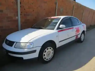 Vehicul casat VOLKSWAGEN PASSAT 1.9 TDI TDI- D-AFN AUTOMATICO al anului 1998 alimentat (D) AFN