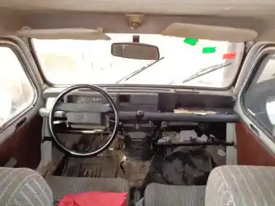 Sloopvoertuig renault 4 0.1 g van het jaar 1985 aangedreven 