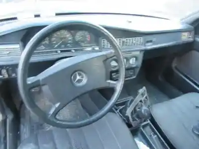 Veículo de Sucata mercedes-benz 190 (w201) e 2.0 (201.024) do ano 1988 alimentado m 102.961,m 102.962