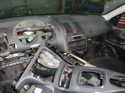 Veículo de Sucata volkswagen polo (6n2) 1.9 sdi do ano 2000 alimentado agd,asx