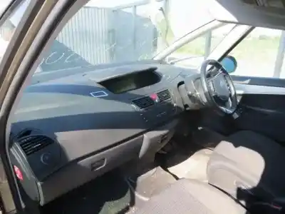 Veículo de Sucata citroen c4 2.0 hdi hdi-rhj grand picasso do ano 2006 alimentado rhj