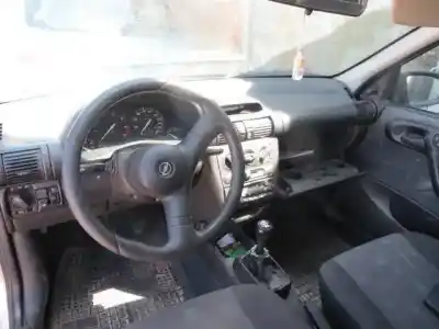 Здавання транспортного засобу opel corsa b (s93) 1.0 i 12v (f08, f68, m68) року 1999 потужний x 10 xe