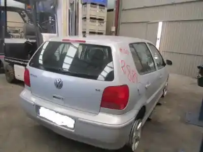 Scrapping Vehicle volkswagen polo (6n2) 1.4 16v of the year 2000 powered ahw,ape,aua