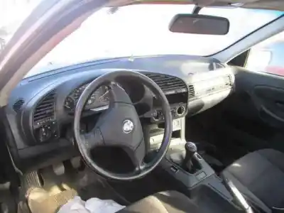 Sloopvoertuig bmw 318 1.7 g 4p van het jaar 1994 aangedreven 