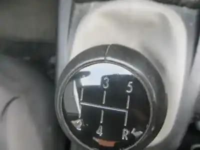 Veículo de Sucata volkswagen passat b5 (3b2) 1.6 do ano 1997 alimentado adp,ahl,ana,arm