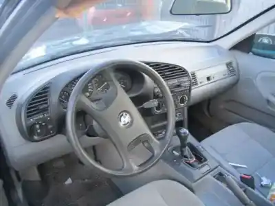 Veículo de Sucata bmw 3 (e36) 320 i do ano 1992 alimentado m50 b20 (206s1),m50 b20 (206s2),m52 b20 (206s3)
