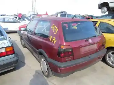 Veículo de Sucata volkswagen                                         golf iii (1h1)                                                                                                                                                                                                                                             2.0                                                                                                                                                                                                                                                        do ano 1994 alimentado 2e,aba,ady,agg,akr