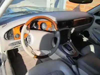 Veículo de Sucata jaguar xj 3.2g (xj8)auotmaticexecutive do ano 1998 alimentado g-ac