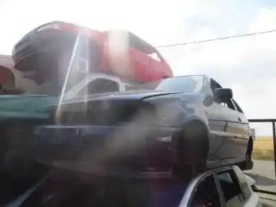 Veículo de Sucata VOLKSWAGEN POLO III (6N1) 75 1.6 do ano 1999 alimentado AEA,AEE