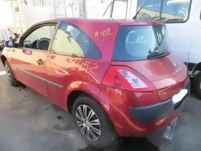 Veículo de Sucata renault megane ii (bm0/1_, cm0/1_) 1.5 dci do ano 2002 alimentado 