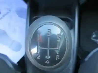 Veículo de Sucata renault megane ii (bm0/1_, cm0/1_) 1.5 dci do ano 2002 alimentado 