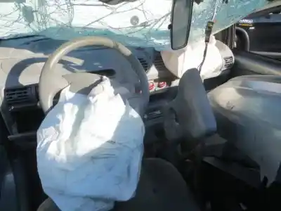 Здавання транспортного засобу renault twingo ii (cn0_) 1.2 16v (cn04. cn0a. cn0b) року 2002 потужний d4f a 702