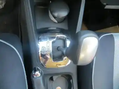 Veículo de Sucata renault megane 1.5 dci k9k j8 do ano 2012 alimentado k9k 837