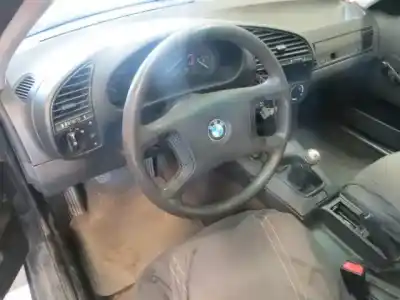 Veículo de Sucata bmw 318 1.8 g /18-4e-1 4p do ano 1993 alimentado g/18-4 e-1