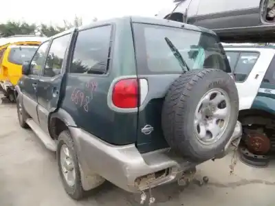 Véhicule à la ferraille nissan terrano ii (r20) 2.7 tdi 4wd de l'année 1999 alimenté td27ti
