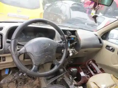 Véhicule à la ferraille nissan terrano ii (r20) 2.7 tdi 4wd de l'année 1999 alimenté td27ti
