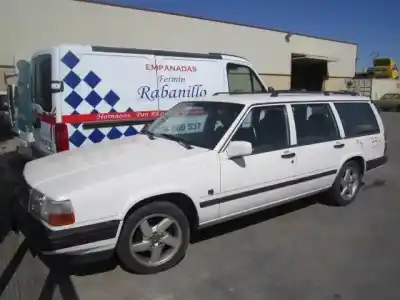 Veículo de Sucata VOLVO 940 2.3 G -B230FK/SINPLOMO5P do ano 1996 alimentado B230FK FAMILIAR