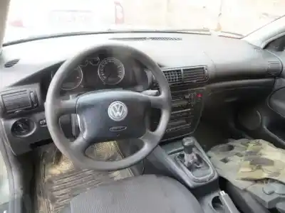 Sloopvoertuig volkswagen passat b5.5 (3b3) 1.9 tdi van het jaar 2004 aangedreven avb