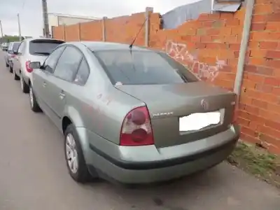 Sloopvoertuig volkswagen passat b5.5 (3b3) 1.9 tdi van het jaar 2004 aangedreven avb