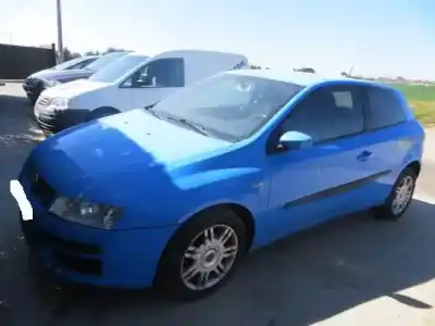 Scrapping Vehicle FIAT STILO (192_) 1.9 JTD (192_XE1A) of the year 2002 powered 192 A1.000,192 B4.000,937 A7.000