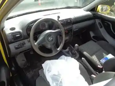 Veículo de Sucata seat leon (1m1) 1.6 16 v do ano 2001 alimentado aus,azd,bcb