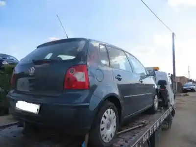 Sloopvoertuig volkswagen polo (9n_, 9a_) 1.2 12v van het jaar 2002 aangedreven azq,bme