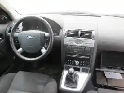 Veículo de Sucata ford mondeo iii sedán (b4y) 2.0 tdci do ano 2005 alimentado fmba,n7ba,n7bb