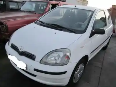 Veículo de Sucata toyota yaris (_p1_) 1.0 (scp10_) do ano 2002 alimentado 1sz-fe