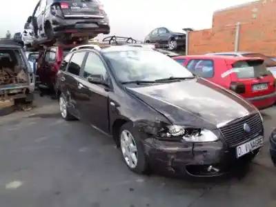 Veículo de Sucata FIAT CROMA (194_) 1.9 D MULTIJET (194AXB1B) do ano 2005 alimentado 939 A1.000