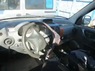 Veículo de Sucata peugeot partner 2.0 hdi -rhy do ano 2005 alimentado d-rhy