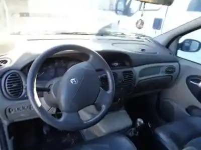 Verschrottungsfahrzeug renault                                            scénic i monospace (ja0/1_, fa0_)                                                                                                                                                                                                                          1.9 dci (ja05, ja1f) des jahres 2003 angetrieben f9q 732,f9q 733