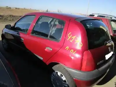 Sloopvoertuig renault clio 1.1 g van het jaar 2001 aangedreven g/d7f g7