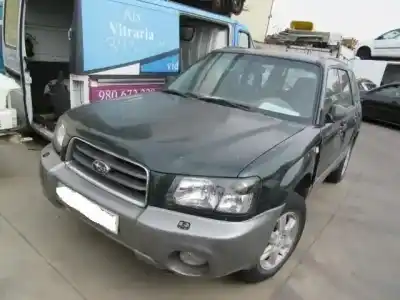 Veicolo di demolizione SUBARU FORESTER (SG_) 2.0 AWD (SG5) dell'anno 2002 alimentato EJ201