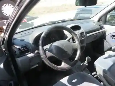 Scrapping Vehicle renault clio 1.1 g of the year 2001 powered g/d7f g7