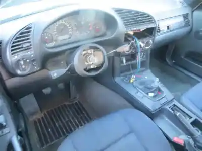 Veículo de Sucata bmw 3 coupé (e36) 318 is do ano 1992 alimentado m42 b18 (184s1)