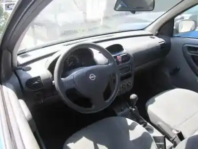 Veículo de Sucata opel corsa 1.0 g - z10xe do ano 2001 alimentado 
