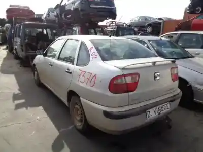 Veicolo di demolizione seat cordoba (6k1, 6k2) 1.4 16v dell'anno 2002 alimentato ape,aua