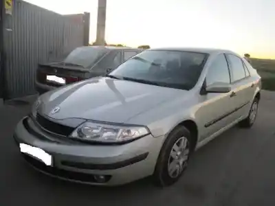 Veículo de Sucata renault laguna ii (bg0/1_) 1.6 16v (bg0a, bg0l) do ano 2001 alimentado k4m 710,k4m 714