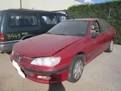 Veicolo di demolizione PEUGEOT                                            406 (8B)                                                                                                                                                                                                                                                   1.8 16V                                                                                                                                                                                                                                                    dell'anno 1995 alimentato 