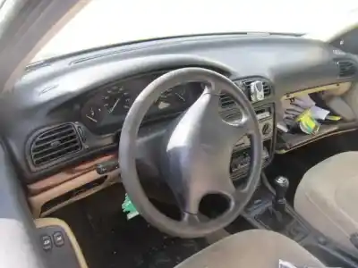 Veículo de Sucata peugeot 406 (8b) 1.8 16v do ano 1995 alimentado 