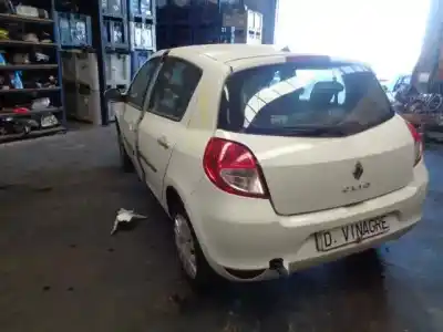 Scrapping Vehicle renault clio iii (br0/1, cr0/1) 1.2 16v (br02, br0j, br11, cr02, cr0j, cr11) of the year 2010 powered d4f 706,d4f 740,d4f 764