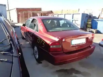 Veículo de Sucata volvo s80 i (184) 2.5 tdi do ano 2000 alimentado d/5252t
