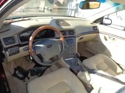 Veículo de Sucata volvo s80 i (184) 2.5 tdi do ano 2000 alimentado d/5252t