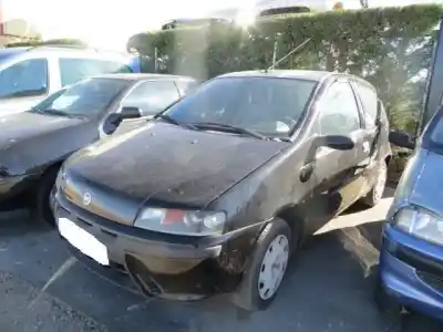 Hurda Aracı FIAT PUNTO 1.2 G -176B4.000 Yılın 2002 güçlü G-188A4000