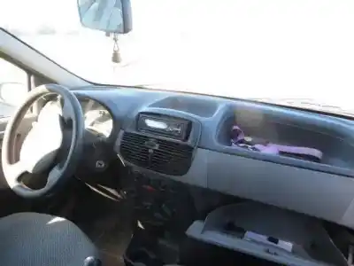 Veículo de Sucata fiat punto 1.2 g -176b4.000 do ano 2002 alimentado g-188a4000