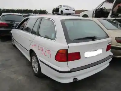 Veículo de Sucata bmw 5 touring (e39) 520 i do ano 1999 alimentado m52 b20 (206s3),m52 b20 (206s4)