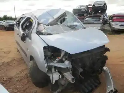 Scrapping Vehicle PEUGEOT PARTNER KASTEN motor 1.6 ltr -66kw 16v hdi fap of the year 2015 powered 9H06